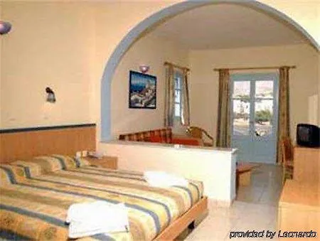 Santo Miramare 4* Perissa (Santorini)